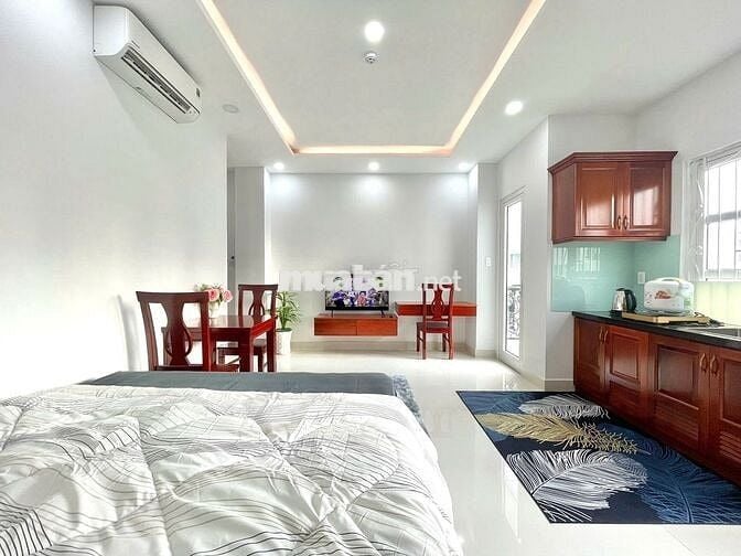 Ở NGAY! CĂN HỘ BAN CÔNG NGAY LÊ VĂN SỸ Q.3 CÓ THANG MÁY - BẢO VỆ