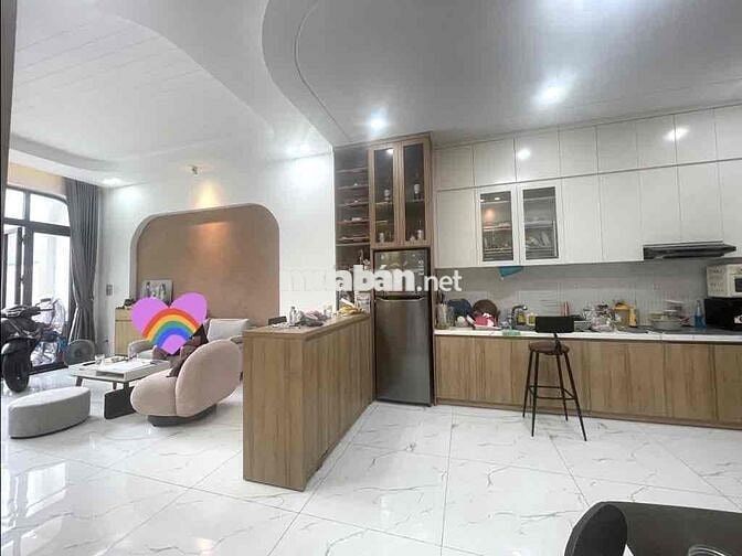 NHÀ ĐẸP SÂN VƯỜN 6X16 ĐƯỜNG XE HƠI VÀO NHÀ TÂN THỚI NHẤT