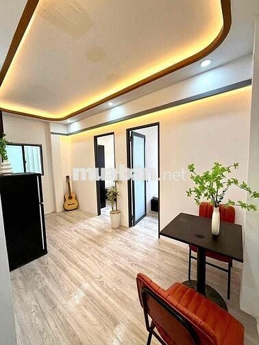 CHO THUÊ 2PN 1WC GIÁ RẺ CỬA SỔ TO, SẠCH SẼ CÁCH UEH CHỈ 1km