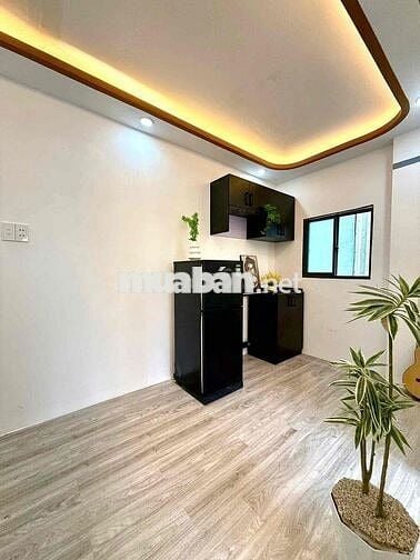 CHO THUÊ 2PN 1WC GIÁ RẺ CỬA SỔ TO, SẠCH SẼ CÁCH UEH CHỈ 1km