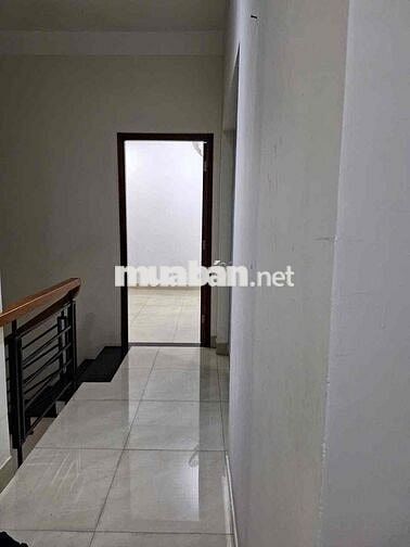 CHO THUÊ NHÀ HXH GẦN VẠN PHÚC,FULL NỘI THẤT,CÁCH QL13 CHỈ 200M,3PN 3WC
