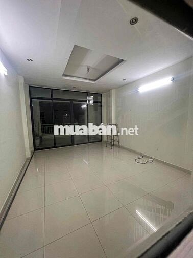 NHÀ MỚI OTO ĐẬU TRONG NHÀ - DT 4.5mx21m - HẺM VIP NGUYỄN TRỌNG TUYỂN