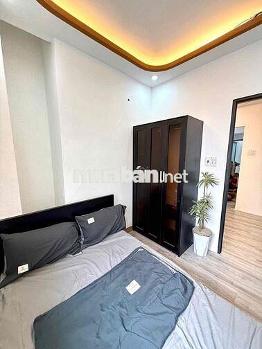 CHO THUÊ 2PN 1WC GIÁ RẺ CỬA SỔ TO, SẠCH SẼ CÁCH UEH CHỈ 1km