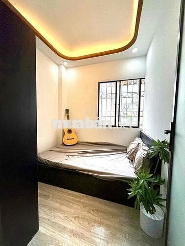 CHO THUÊ 2PN 1WC GIÁ RẺ CỬA SỔ TO, SẠCH SẼ CÁCH UEH CHỈ 1km