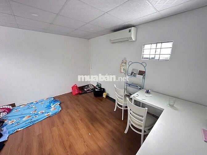 Bán nhà mặt đường 3 phòng ngủ, Quận 7 cũ, nhà mới, đẹp