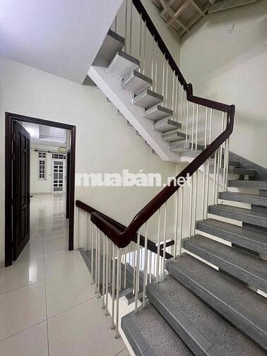 NHÀ MỚI OTO ĐẬU TRONG NHÀ - DT 4.5mx21m - HẺM VIP NGUYỄN TRỌNG TUYỂN