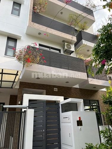 Nhà phố liền kề căn góc, khu đô thị midori park