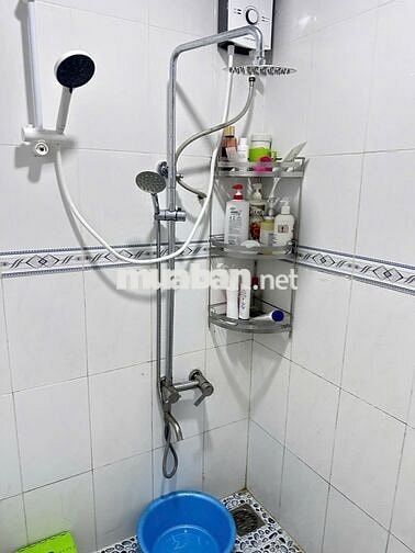 Bán nhà mặt đường 3 phòng ngủ, Quận 7 cũ, nhà mới, đẹp