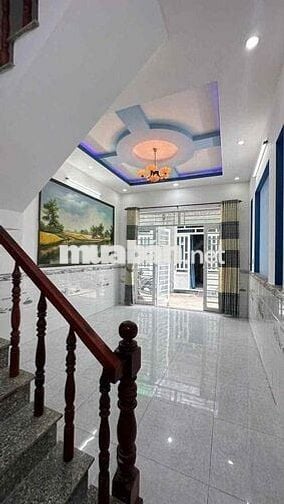 NHÀ TRỆT LẦU ĐÚC THẬT,  Ô TÔ ĐẾN CỬA, 2 PHÚT ĐẾN CHỢ 345 TRIỆU