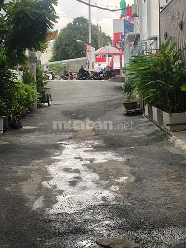 Bán nhà Lê Quang Định, P.1, Gò Vấp, 8x9,5m, cấp 4, hẻm 5m, cách MT 30m