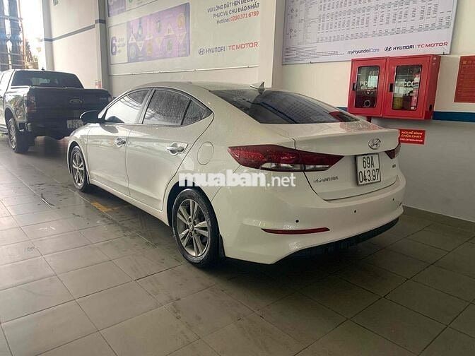 Hyundai Elantra 2017 Sport 1.6 AT - 117000 km
