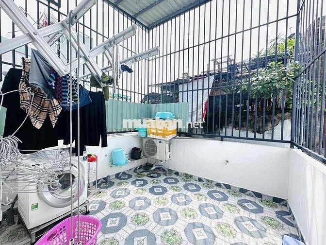 3 TẦNG MÁI BTCT - 3PN - SÂN THƯỢNG 40m2 - HẺM 3M THÔNG RA SONG HÀNH