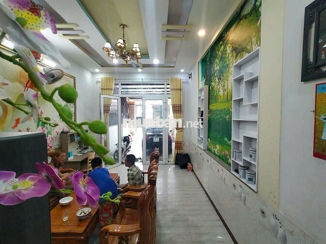 Nhà phố mặt tiền kinh doanh Cây Da Xề gần ngã 3 Cây Lơn và BigC Go