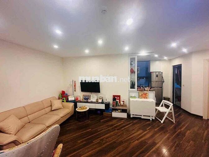 Hiếm có!Bán căn hộ Eco city Việt Hưng,DT64m2, 2 PN,hơn 4 tỷ.