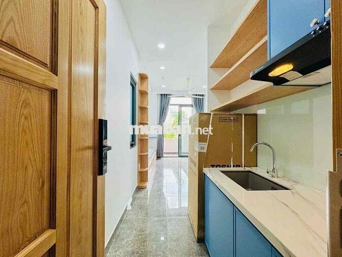 CHO THUÊ CĂN HỘ SẠCH SẼ, AN NINH CÓ CỬA SỔ BAN CÔNG THOÁNG TẠI QUẬN 3