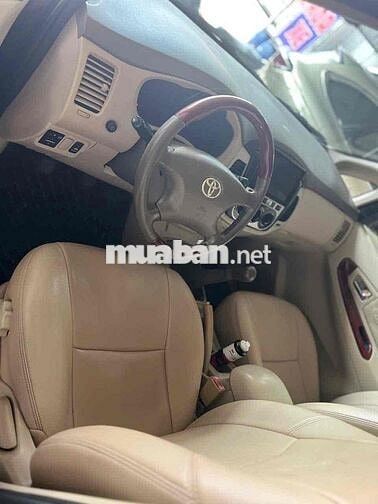 Toyota Innova 2006 G - 125 km