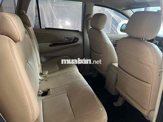 Toyota Innova 2006 G - 125 km