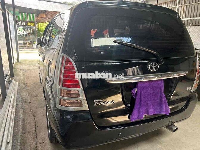 Toyota Innova 2006 G - 125 km