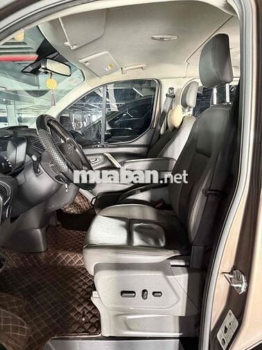 Ford Tourneo 2019 Titanium 2.0 AT - zin nguyên bản