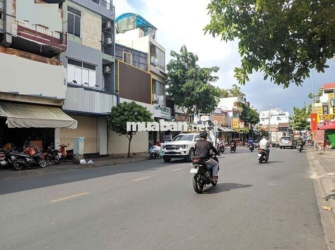 NHÀ MẶT TIỀN ĐƯỜNG TÂN SƠN NHÌ 4 X 13 NGAY NGÃ BA TRƯỜNG CHINH