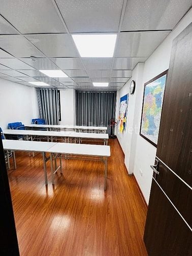 Đội Cấn, 61m2, 4.5m ngang, Ô tô tránh, mặt ngõ to thông, thang máy 6T
