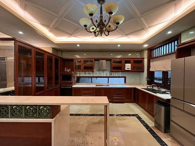 Chính chủ cho thuê Biệt Thự Sadeco ven sông giá 65t có hồ bơi