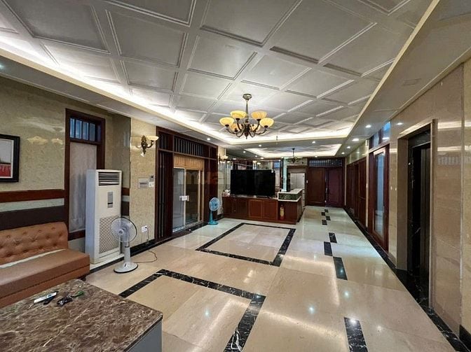 Chính chủ cho thuê Biệt Thự Sadeco ven sông giá 65t có hồ bơi