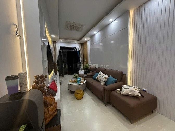 CẦN BÁN NHÀ MẶT PHỐ NGUYỄN KHUYẾN – ĐỐNG ĐA