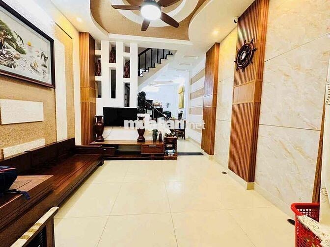 bán nhà giá tốt - vị trí gần mặt tiền