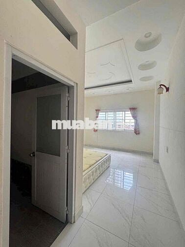 nhà 1 trệt 3 lầu 4 phòng ngủ 5wc sân thượng, 1/ Hương Lộ 2