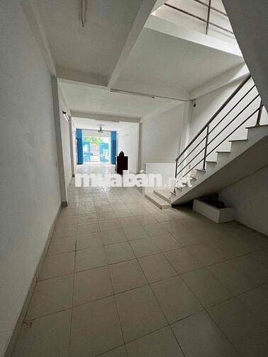 Cho thuê nhà MT đường xe tải Nội Bộ Bình Phú P10 Q6