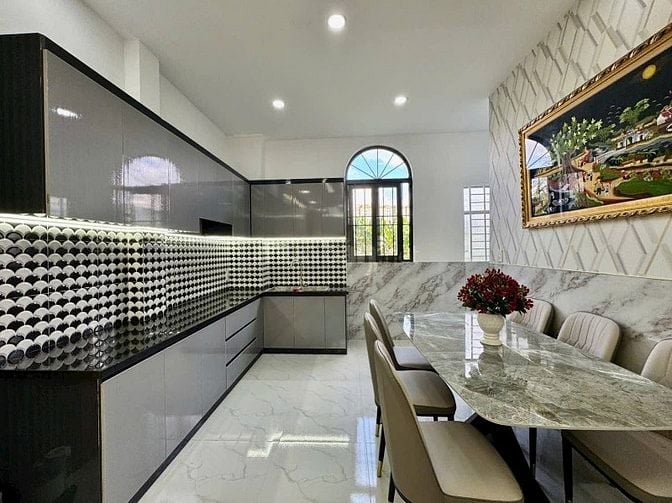Đáo hạn ngân hàng chủ bán nhanh nhà Bùi Quang Là-Gò Vấp DT 51m2 ở nga