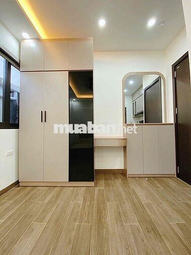TOÀ CHDV GIẢNG VÕ - BA ĐÌNH 80m x 7 tầng x mt 8m - GIÁ : 20tỷ , 15p fu