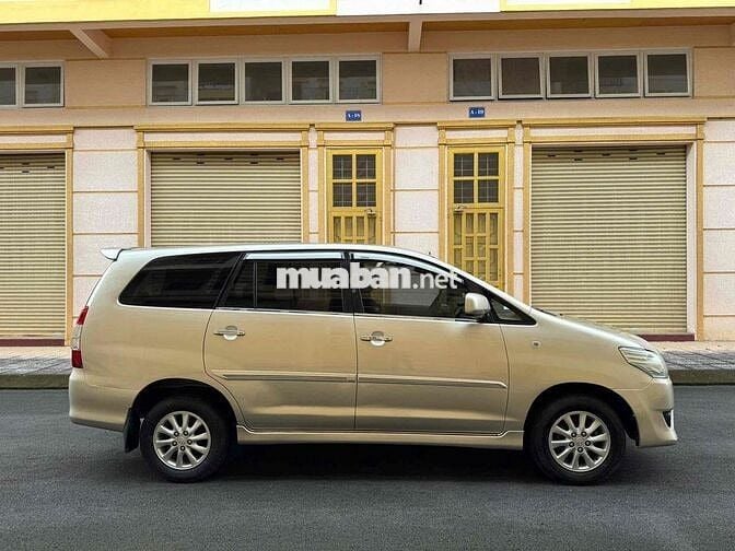 Toyota Innova 2013 G - 125000 km