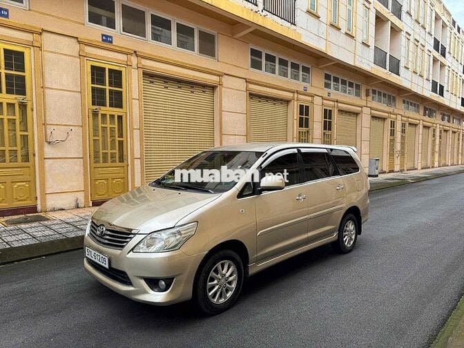 Toyota Innova 2013 G - 125000 km