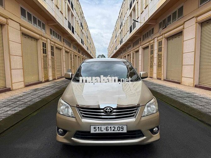 Toyota Innova 2013 G - 125000 km