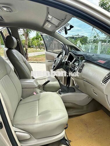 TOYOTA INNOVA 2016E 2.0 MT