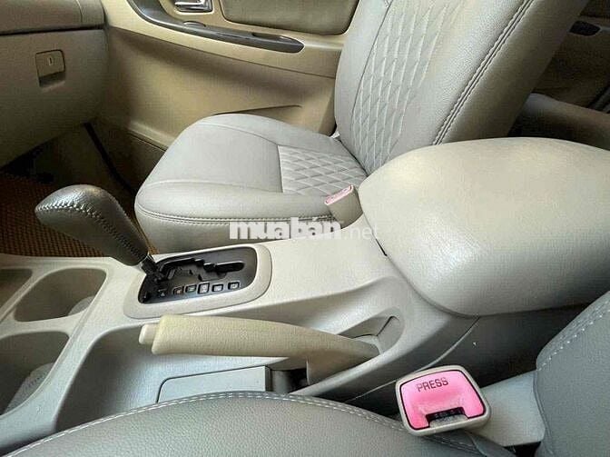 Toyota Innova 2013 G - 125000 km
