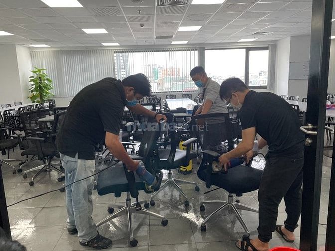 Cung cấp dịch vụ vệ sinh văn phòng