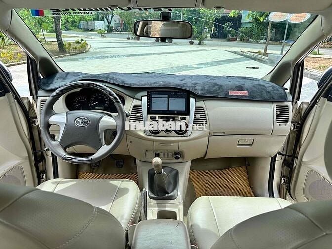 TOYOTA INNOVA 2016E 2.0 MT