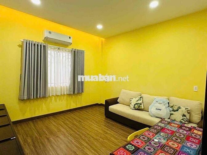 Nhà mặt tiền khu Tên Lửa, 3PN, 3WC, xe hơi trong nhà, nội thất cao cấp