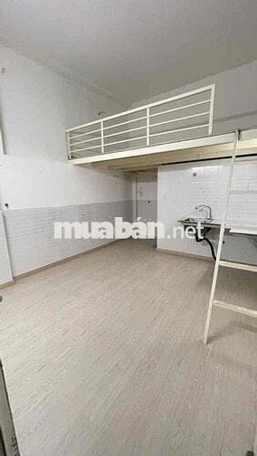 cho thuê phòng cách ngã tư luỹ bán bích và hoà bình 200 m .kg chng chu