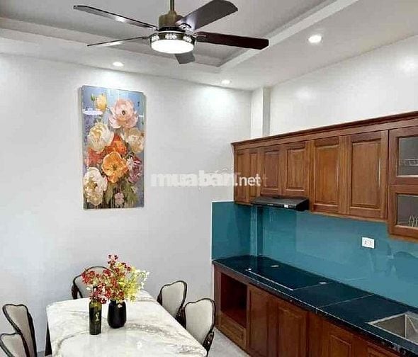NHÀ NGÕ PHẠM VĂN ĐỒNG 43m x3 tầng nhỉnh 7 tỷ