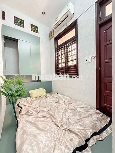 Căn Hộ 2PN BanCol Và NUôi Pet Được , thông Hẻm Q10, Phú Nhuận