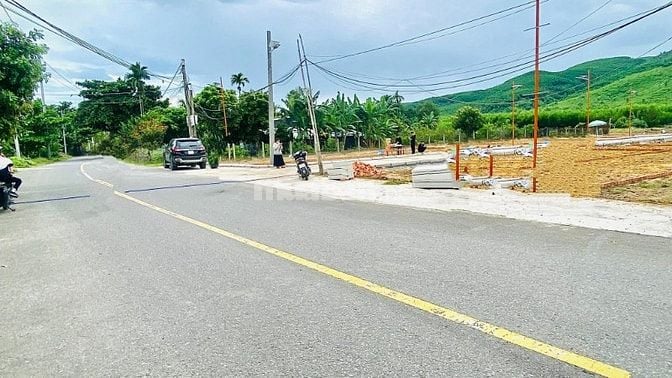 ĐẤT SÁT ĐƯỜNG NHỰA 10M5, GẦN QUỐC LỘ 14B VÀ NAM KỲ KHỞI NGHĨA