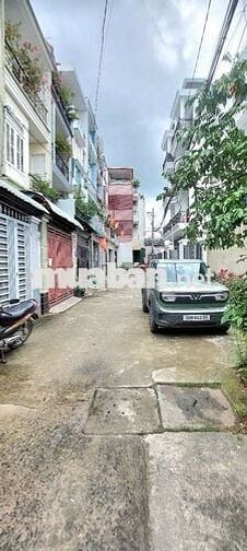 Cho thuê nhà tô ngoc vân q12 3p ngủ 2wc giá 7tr5