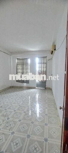 Cho thuê nhà tô ngoc vân q12 3p ngủ 2wc giá 7tr5