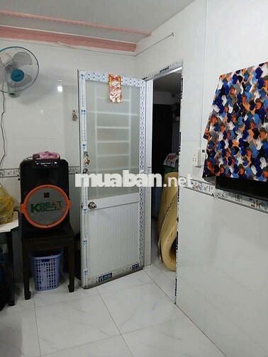 Phòng trọ cho thuê sạch sẽ thoáng mát 12m2 đường thành Thái p14q10