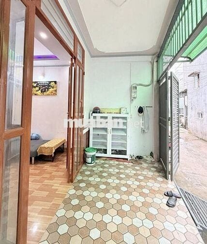 Nhà trệt lầu Full Nội Thất hẻm LT 12-20 đường Nguyễn Văn Cừ 6,5tr
