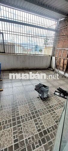 Cho thuê nhà tô ngoc vân q12 3p ngủ 2wc giá 7tr5